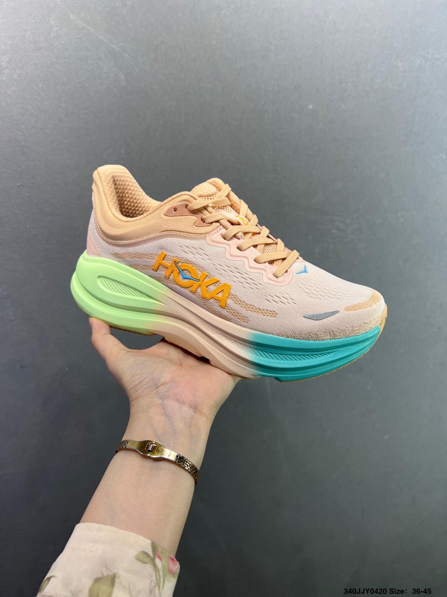 HOKA ONE ONE Bondi 9--1162013-4