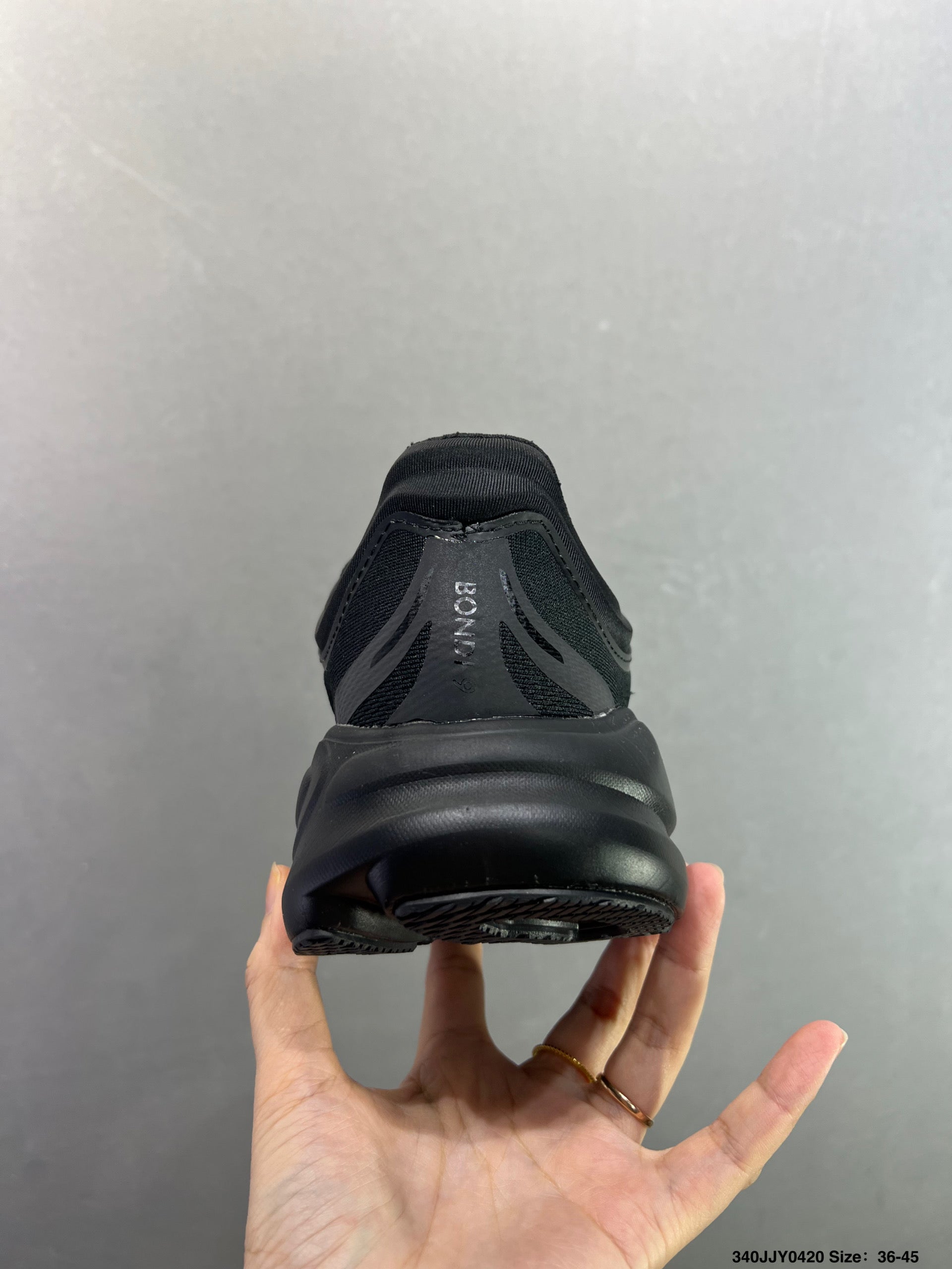 HOKA ONE ONE Bondi 9--1162013-5