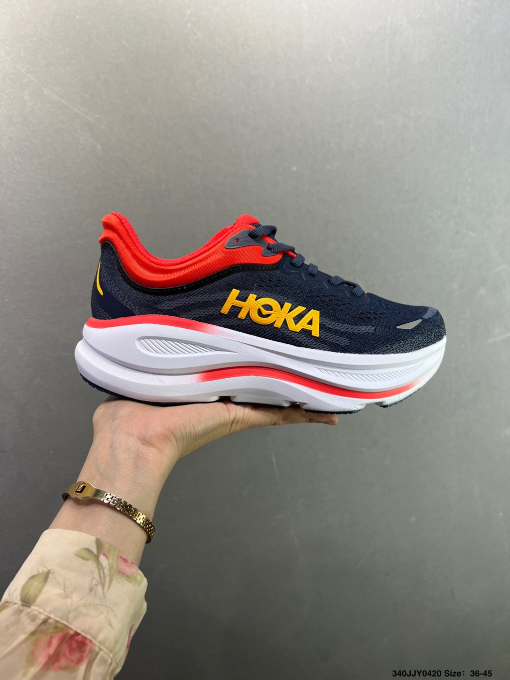 HOKA ONE ONE Bondi 9--1162013-8