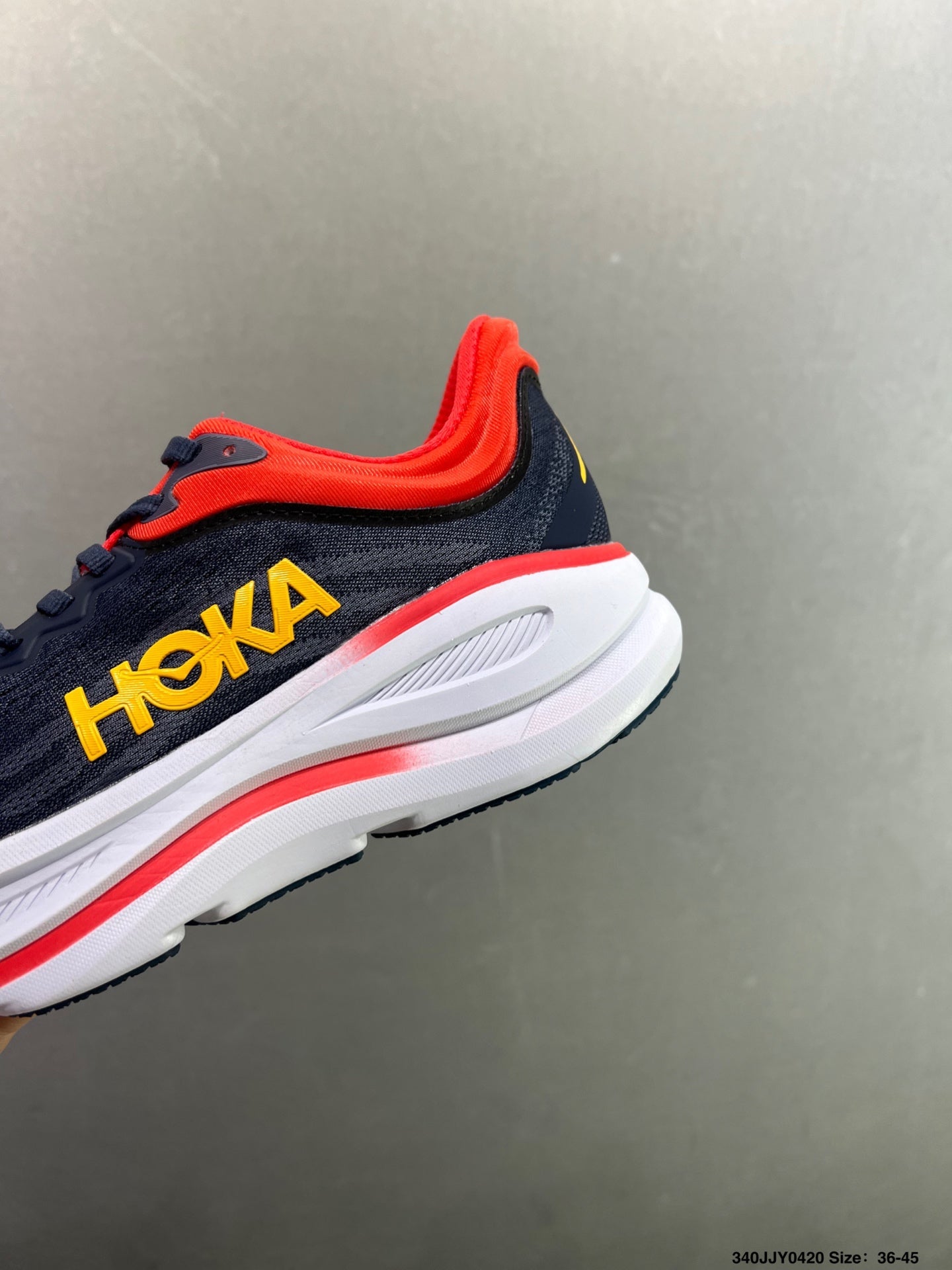 HOKA ONE ONE Bondi 9--1162013-8