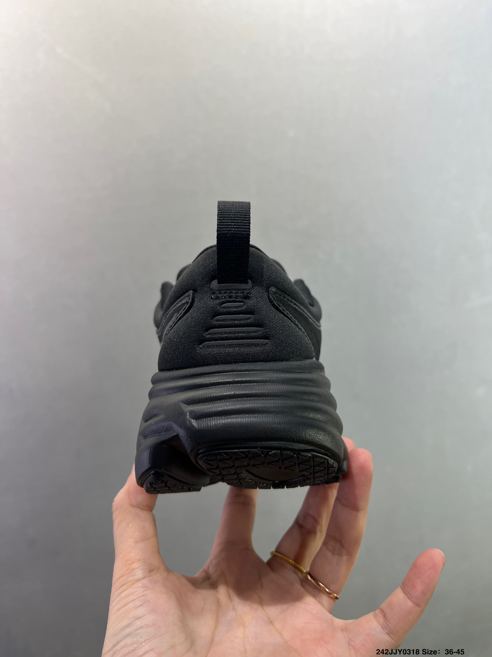 HOKA ONE ONE MACH X 2 --1155120 -11
