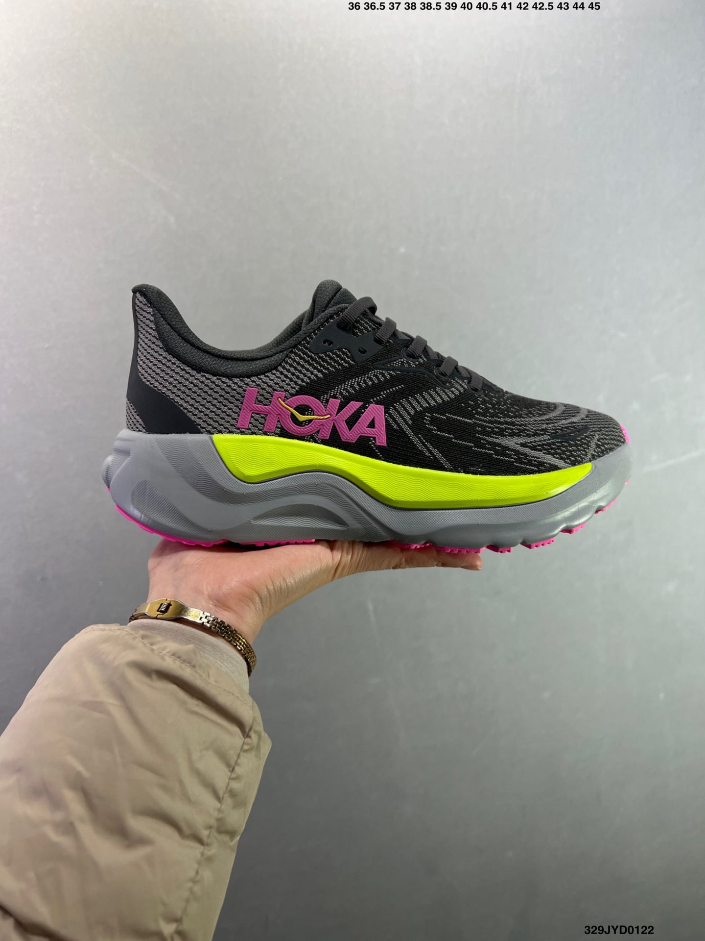 HOKA ONE ONE M ARAHI 8 --1168691