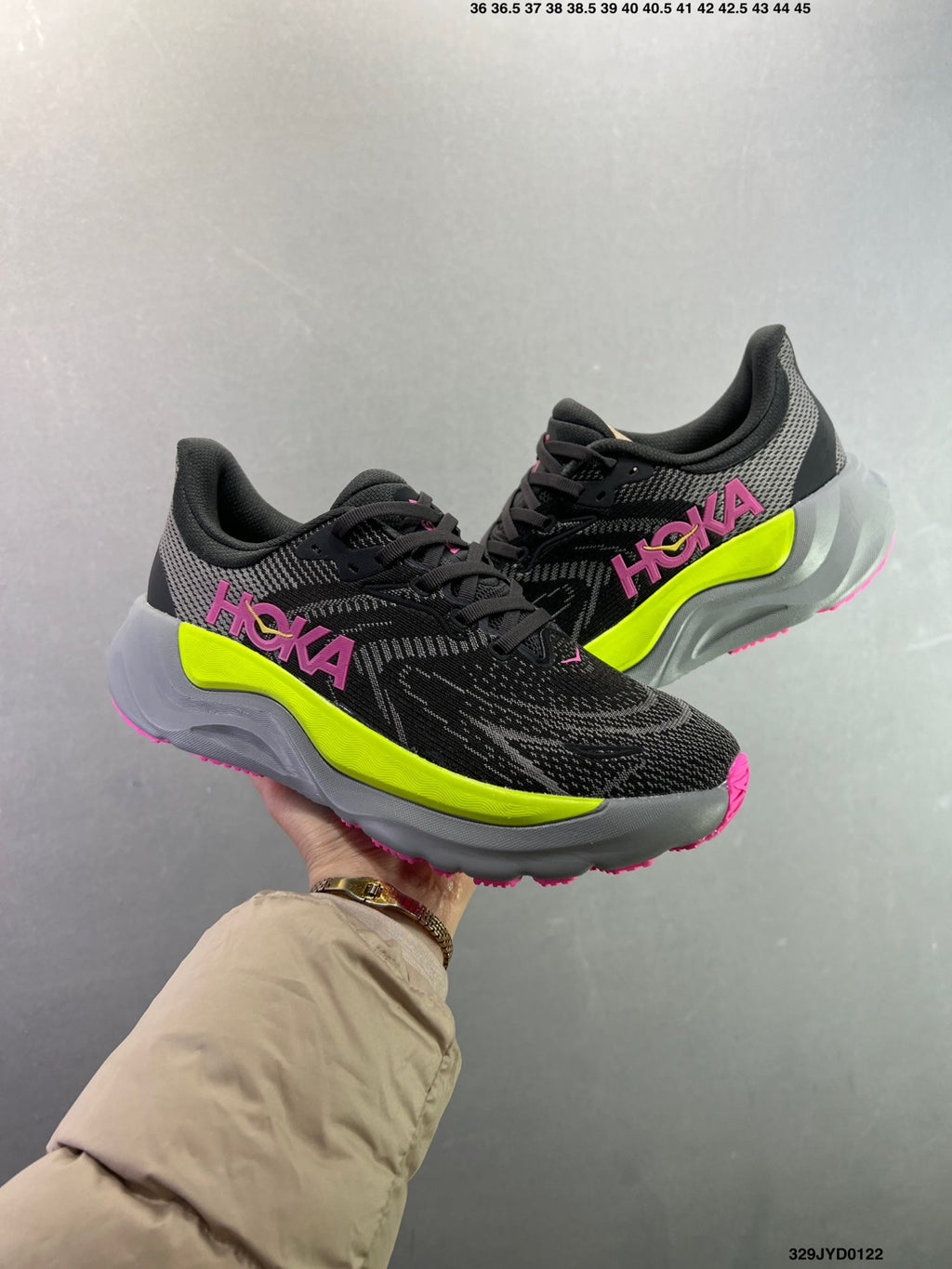 HOKA ONE ONE M ARAHI 8 --1168691