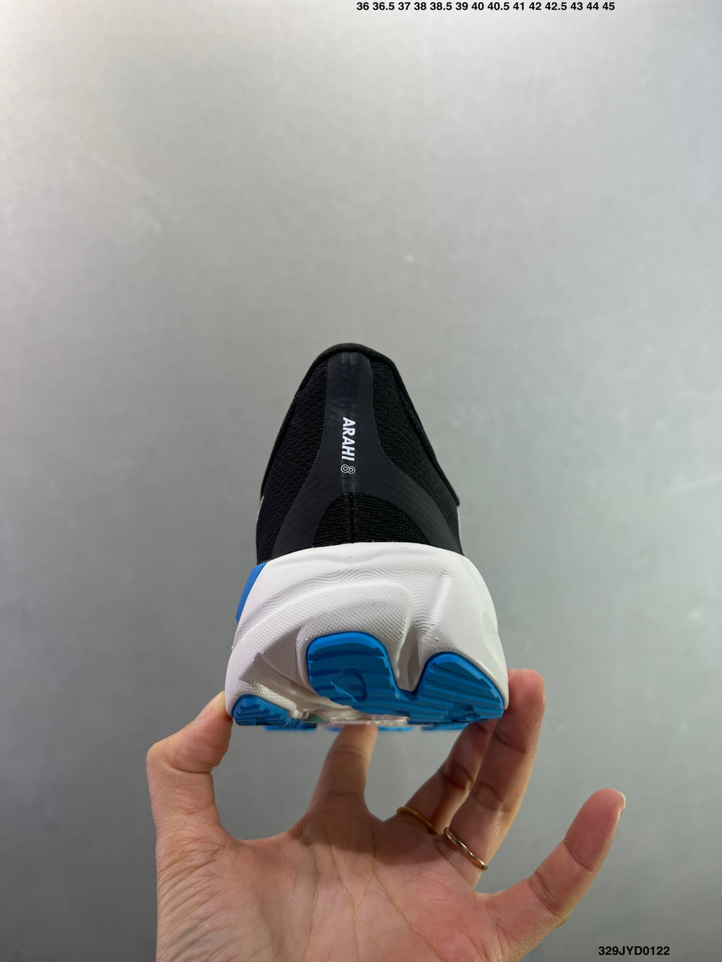 HOKA ONE ONE M ARAHI 8 --1168691 -1